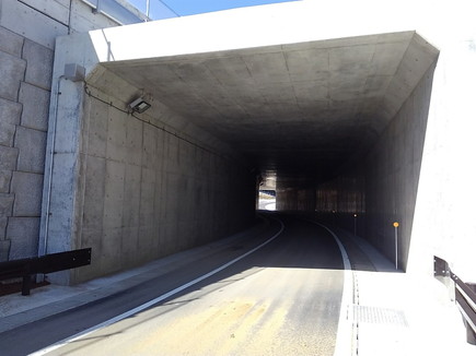 洋野宿戸ICトンネル照明