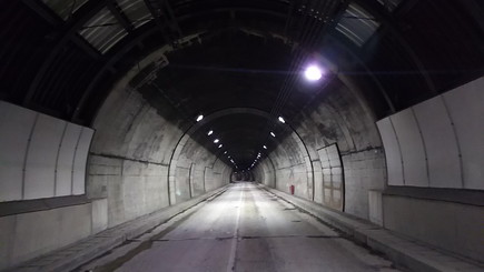 ④内部トンネル側