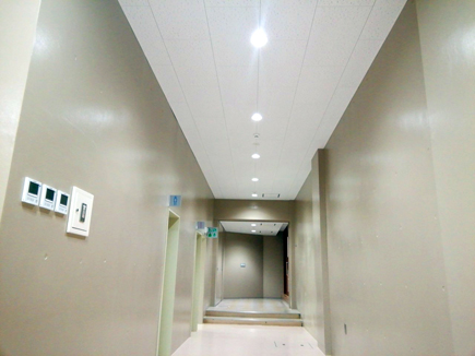 一階　廊下