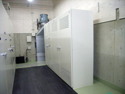 直流電源装置１