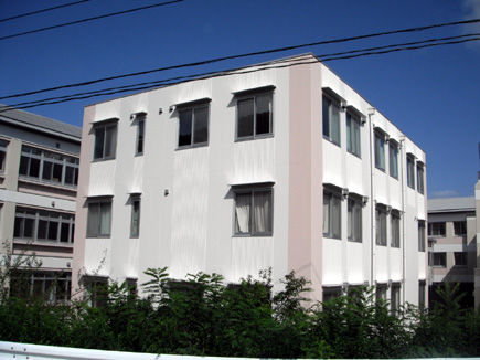 実習棟外観