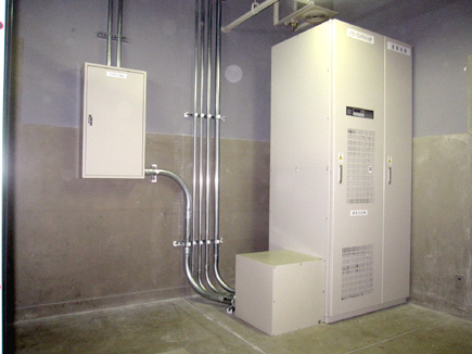 パワーコンディショナ及びリチウムイオン蓄電池16.9KWh