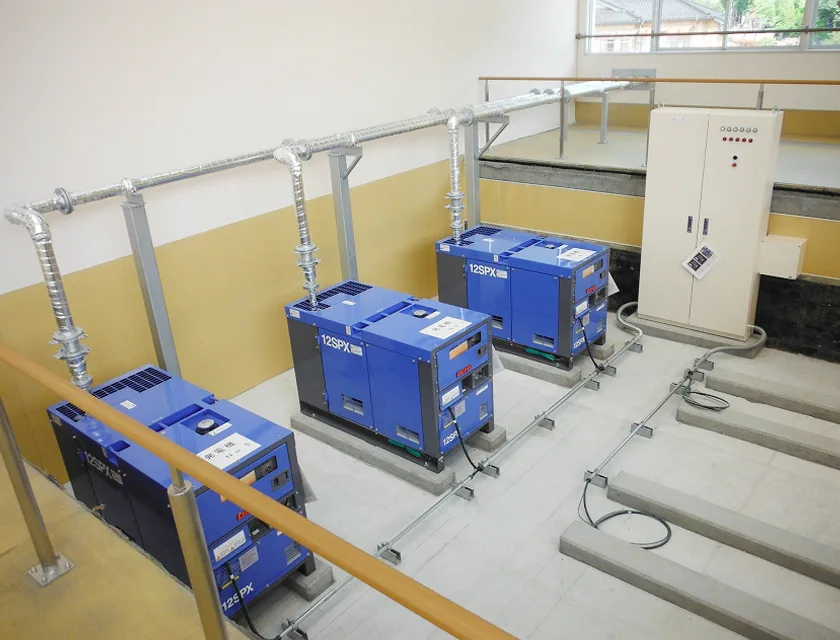 施工事例：大槌町役場仮庁舎改修(電気設備)工事 非常発電機置場